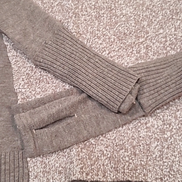 Athleta Frisco Pullover Wool Sweater W/ Thumb Holes Small - Picture 10 of 10